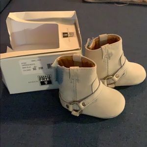 FRYE baby booties